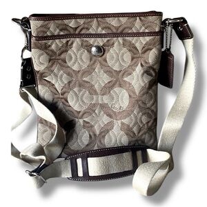 COACH GRAMERCY LOGO Crossbody Adjustable Shoulder Bag 8.5…Minimalist Normcore